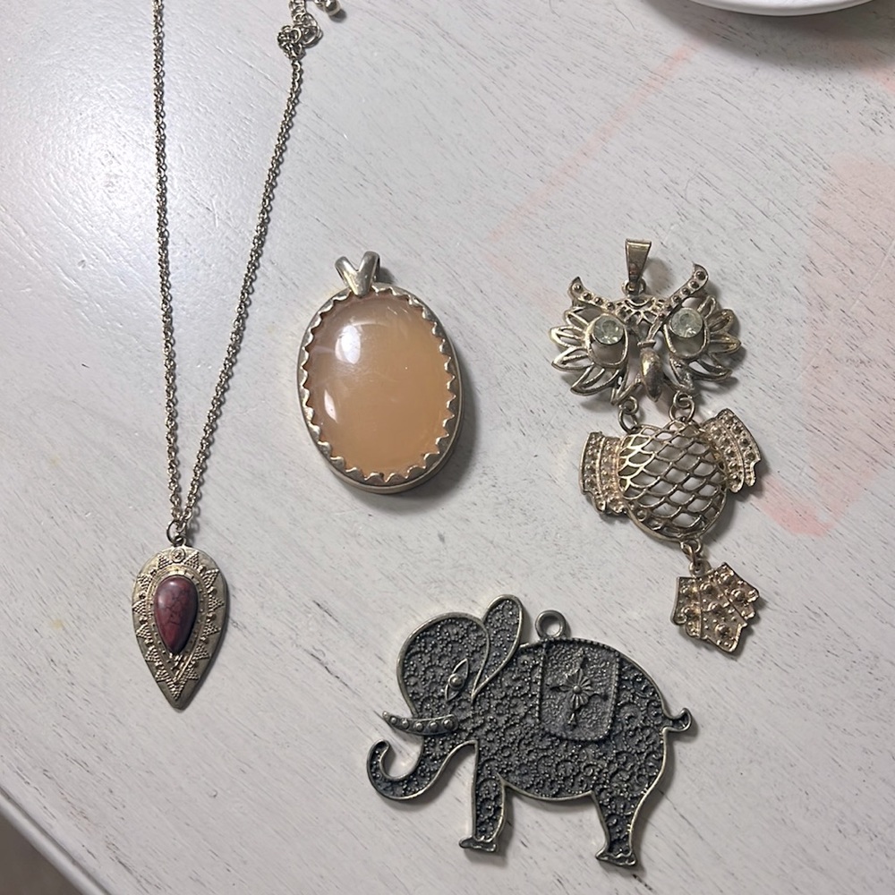 Fashion Necklace with 3 attachments